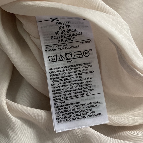 Banana Republic pearl blouse - XS - Picture 4 of 6